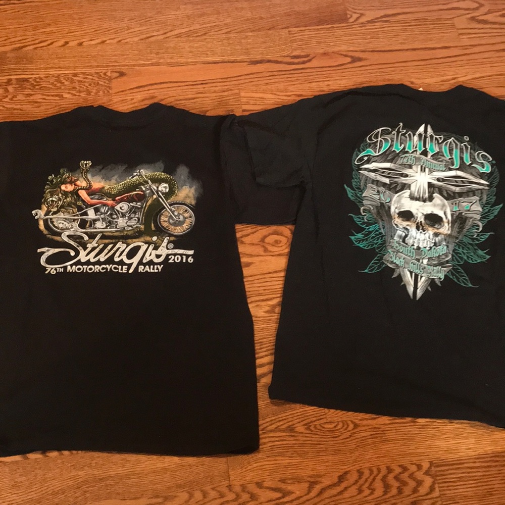 2 men’s t-shirt